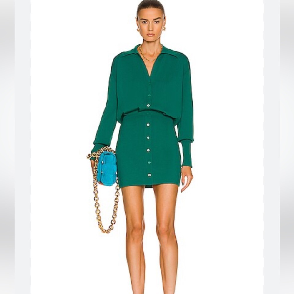 GAUGE81
Mada Dress in Emerald Green
Color: Emerald Green
Size: S
NWT